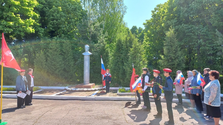 19 мая – День детских общественных организаций России.
